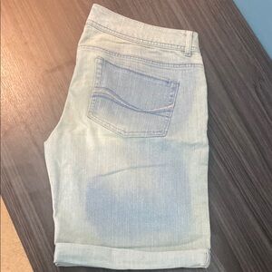 SO Brand Light Blue Denim Shorts Fixed Leg Fold Junior Size 13